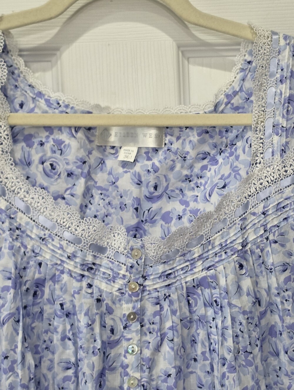 Eileen West floral sweetheart neck nightgown Size 3X - Picture 6 of 16